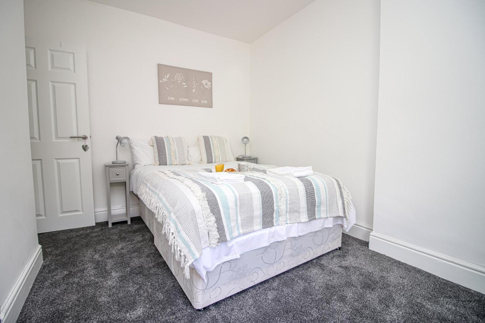 Norton Terrace Charming Home In The Beautiful Afan Forest By Staystaycations Port Talbot Exterior photo
